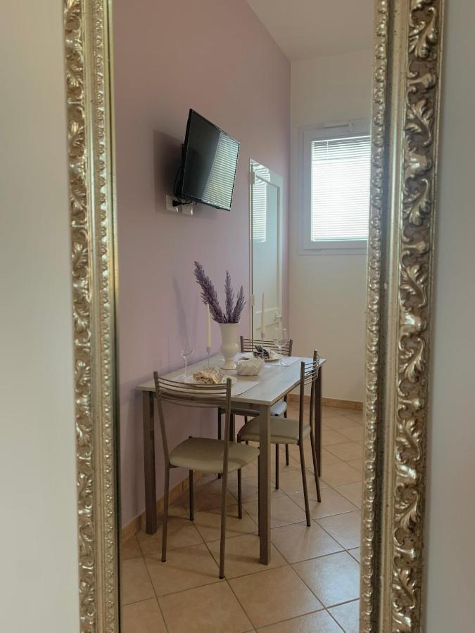 Monolocali White Angel Apartments Porto Cesareo Eksteriør billede
